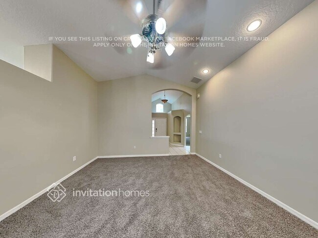 Building Photo - 33238 Irongate Dr