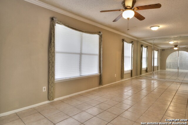 Building Photo - 5547 Merkens Dr