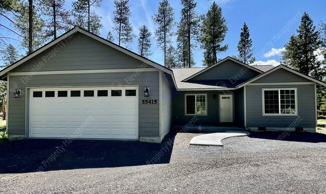 Foto del edificio - Beautiful home in Sunriver on wooded lot a...