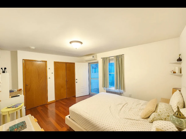 Foto del edificio - 2819 21st Ave