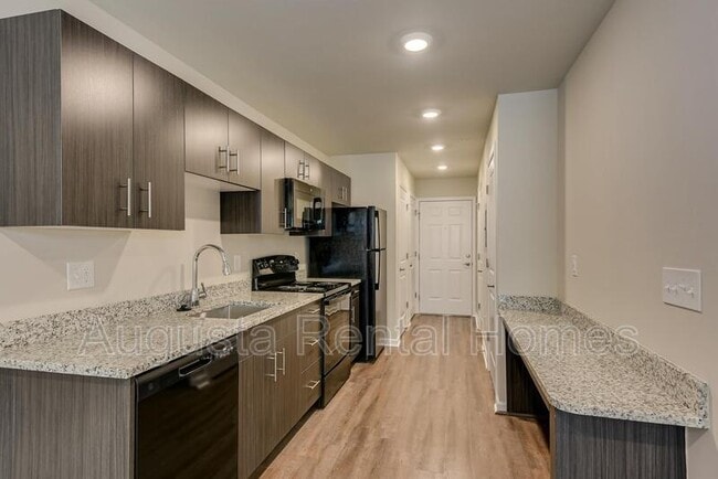 Building Photo - 2507 Otter Run