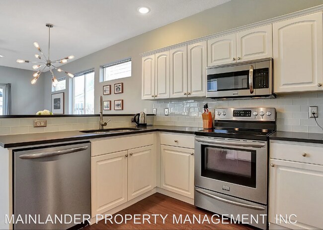 Foto del edificio - 3 br, 2.5 bath House - 2029 NE 80TH AVE.