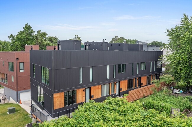 Building Photo - 416 Jefferson Ave
