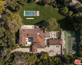 115 N Carolwood Dr