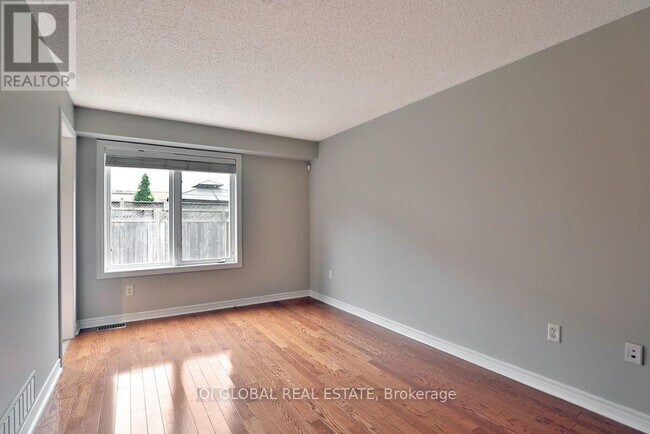 Building Photo - 4055 Forest Run Ave