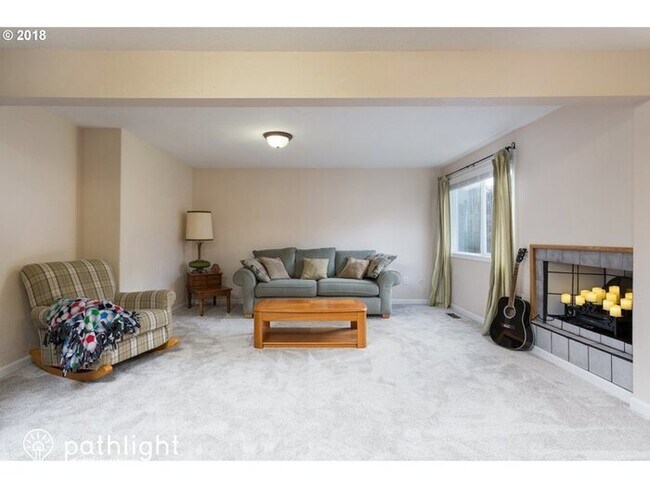 Building Photo - 2150 19th Street, West Linn, OR, 97068