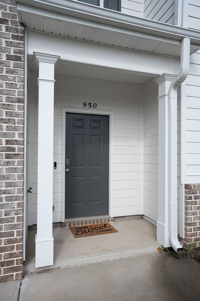 Foto del edificio - 950 Quaint Parish Cir