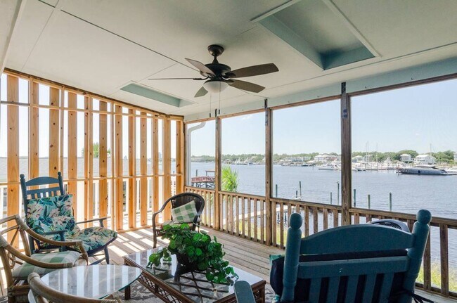 Foto del edificio - 217 Florida Ave