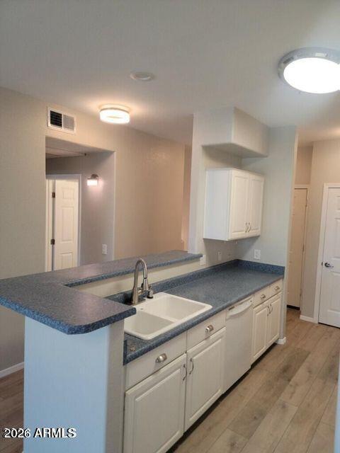 Building Photo - 420 W 1st St