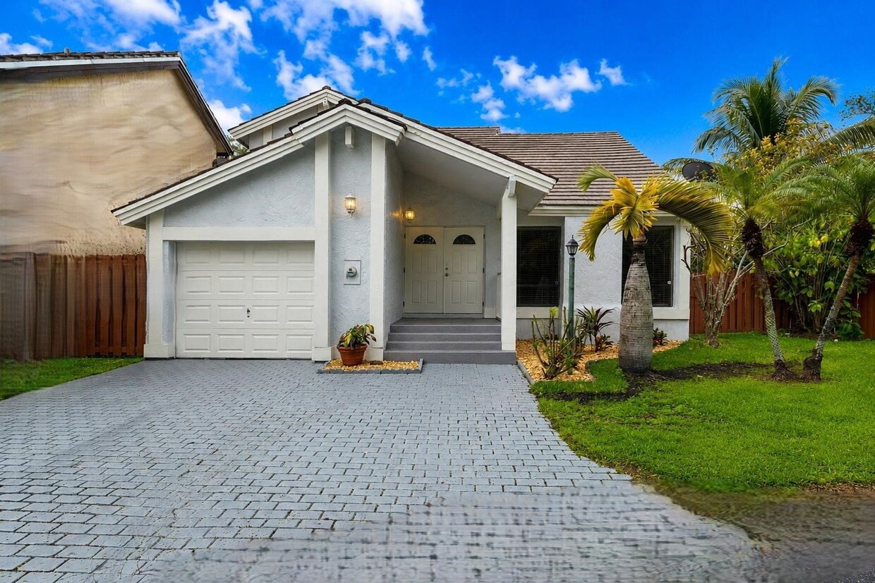 Photo - 9587 Southwest 148th Avenue Circle East, Miami, FL 33196 - 3 BR 2.5 BA single-family home