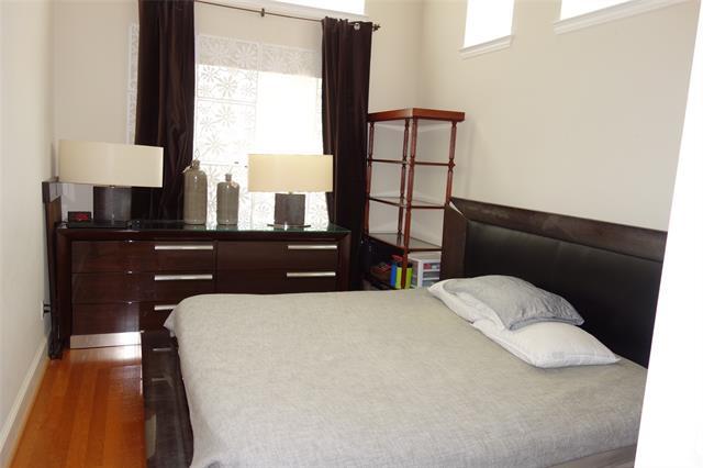 Foto del edificio - 8202 Persimmon St
