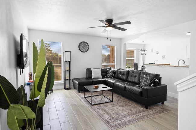 Building Photo - 2515 Bammelwood Dr