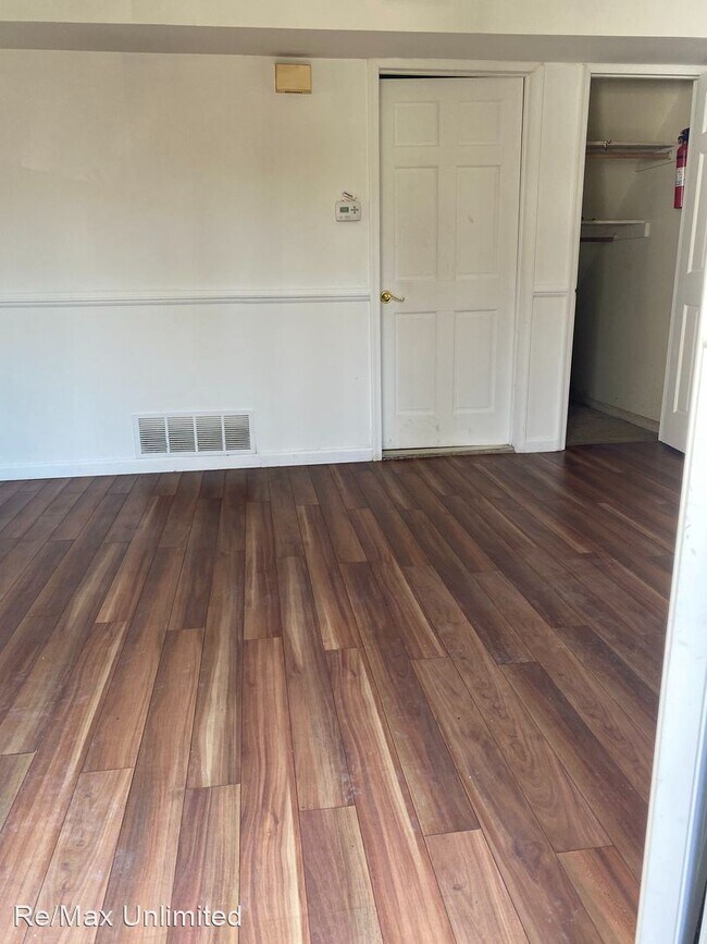 Building Photo - 3 br, 2 bath House - 117 A East Camden Ave
