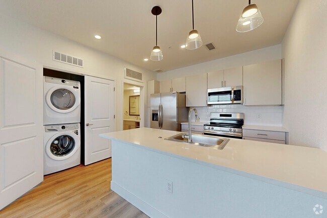 Building Photo - Rendezvous Trail Apartments