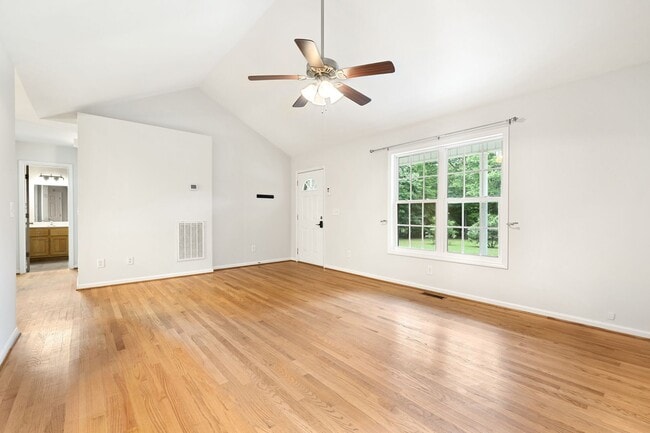 Building Photo - Charming Ranch on 1.44 Acres in Mebane – A...