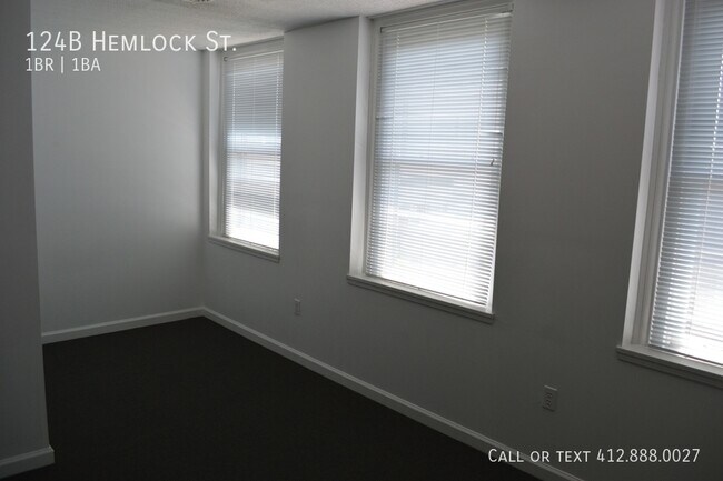 Building Photo - Large Central Northside 1 bedroom Townhome