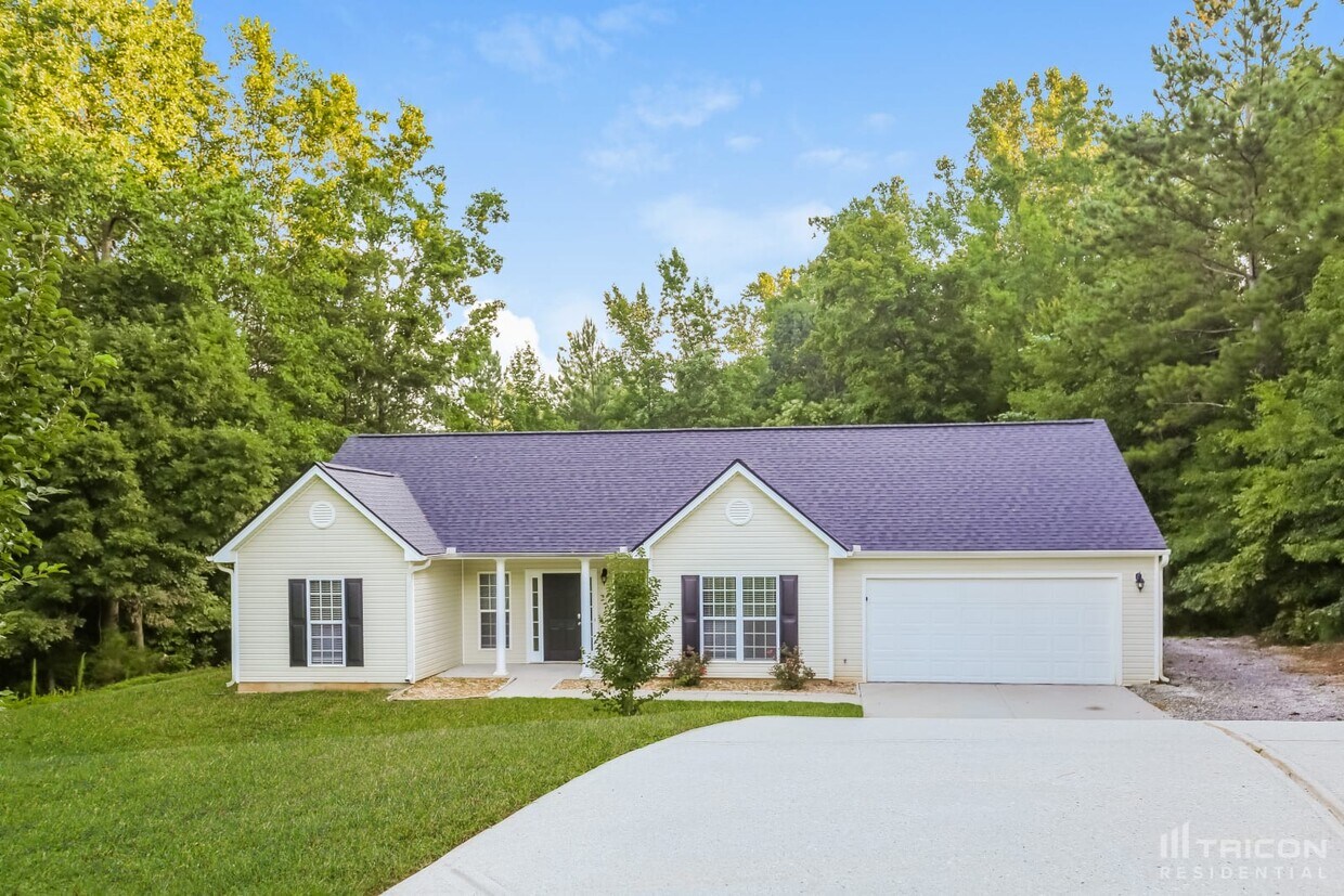 2033 Kirkland Cir  