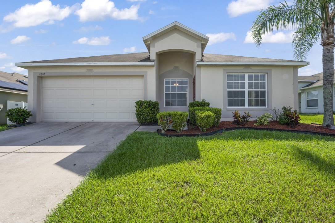 Primary Photo - FOR RENT! READY NOW!! 3 Bedroom 2 Bathroom...