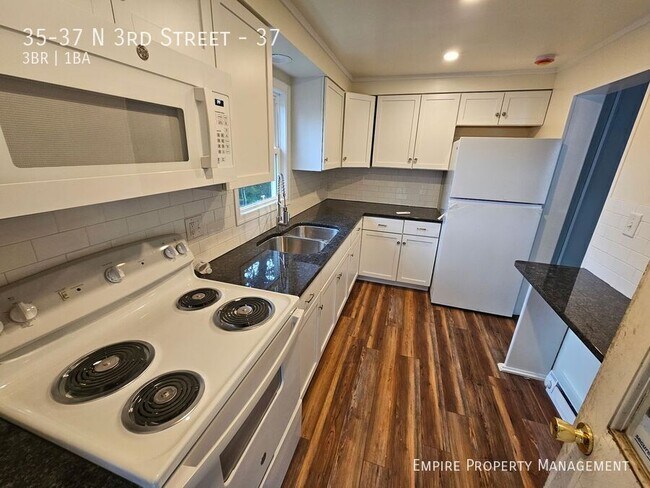 Foto del edificio - 35-37 N 3rd Street-37