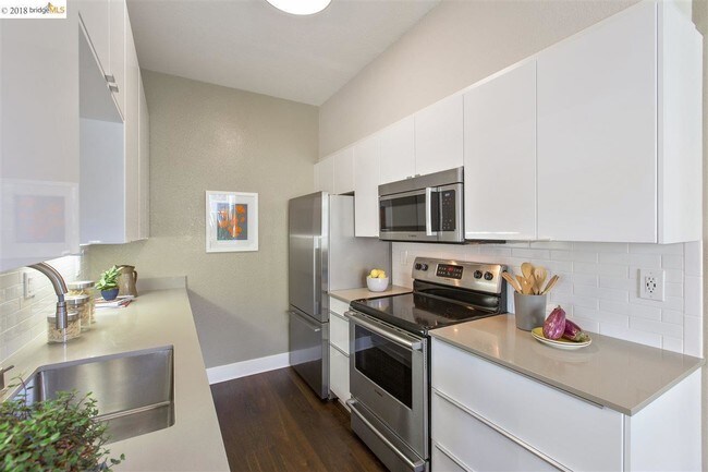 Foto del edificio - 119 Shoreline Ct