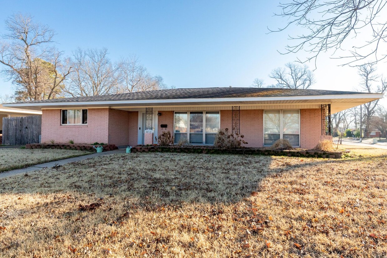 Foto principal - Spacious 3/2 home in South Bossier with Ut...