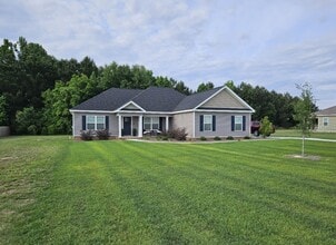 Building Photo - 107 Enclave Ct