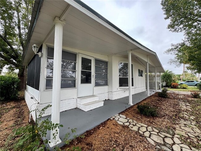 Building Photo - 5921 SW 63rd Lane Rd