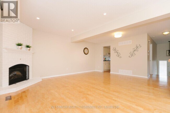 Building Photo - 57 Gypsy Roseway