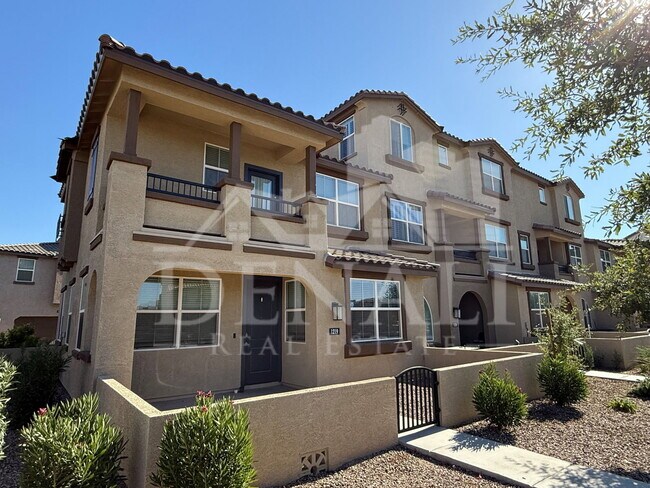 Photo - 1255 North Arizona Avenue Townhome