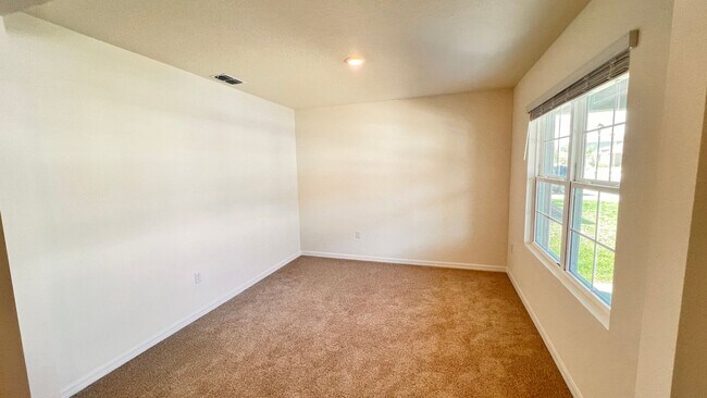 Foto del edificio - Recently Built 5/3 - Your New Dream Home is AVAILABLE NOW!