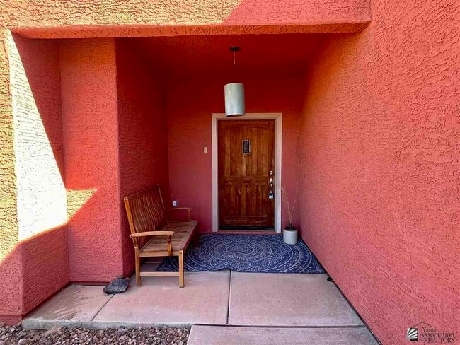 Building Photo - 10277 S Del Rey Dr