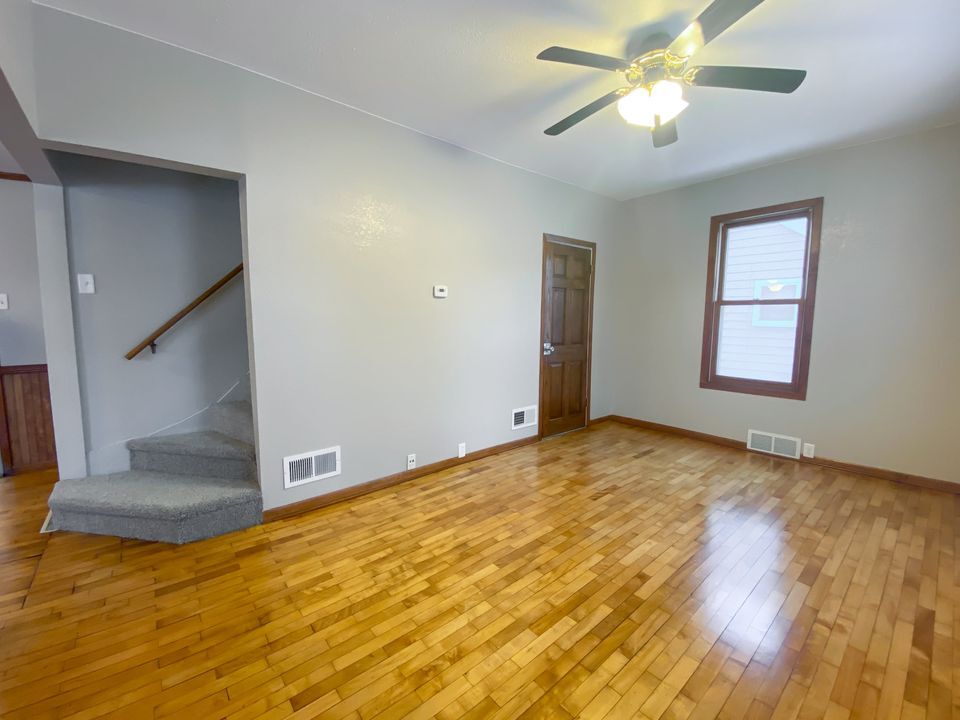 Foto principal - 319 E Hancock St