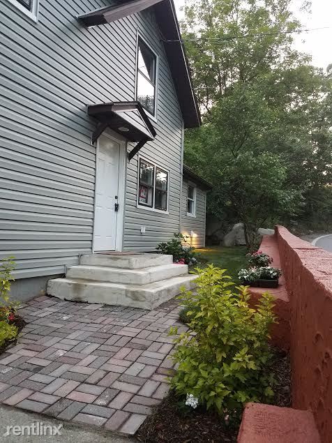 Foto del edificio - 2 br, 1 bath House - 292 Macopin Road