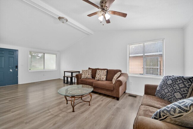 Foto del edificio - 2314 W South St