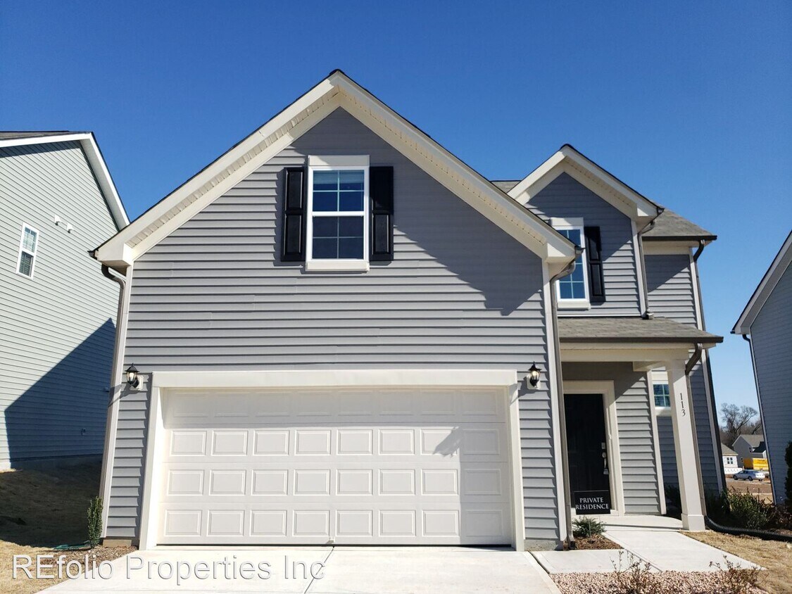Primary Photo - 4 br, 2.5 bath House - 113 Avery Glenn Way