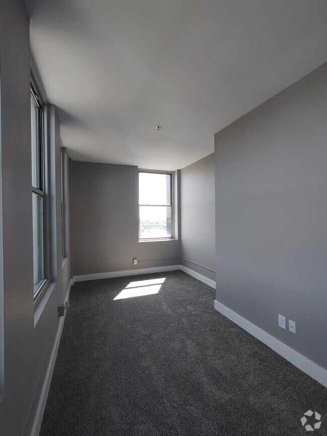 Downtown Toledo Apartments for Rent with High Ceilings Toledo, OH