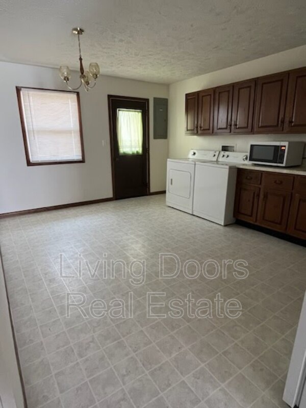 Primary Photo - 945 F St