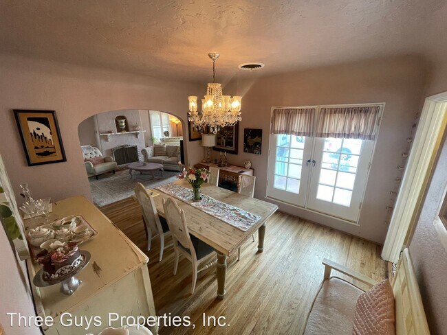 Foto del edificio - 3 br, 1 bath House - 3235 Goldsmith St.