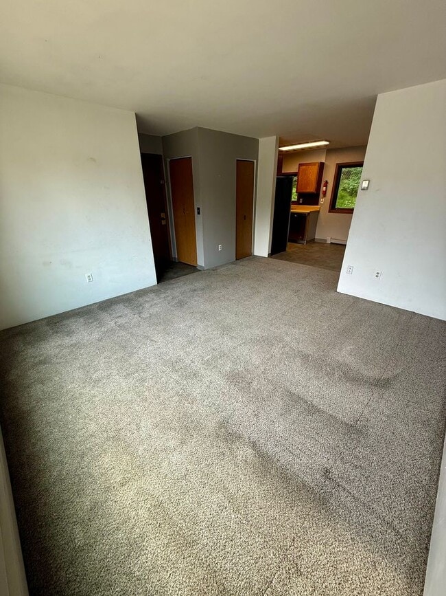 Building Photo - 4770 Glasgow Dr