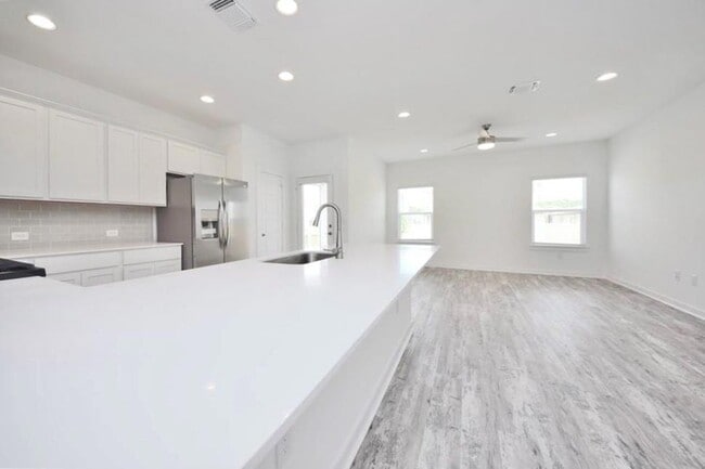 Building Photo - 10307 Norshire Ln