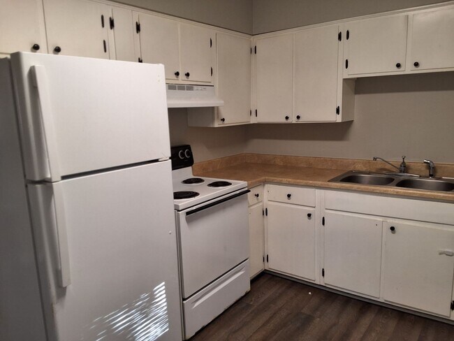 Foto del edificio - 1122 Evelyn Dr