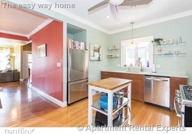 Building Photo - Inman Sq 2+ BR - Modern Kitchen