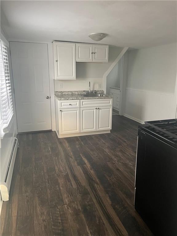 Foto del edificio - 10 Ryan Ave