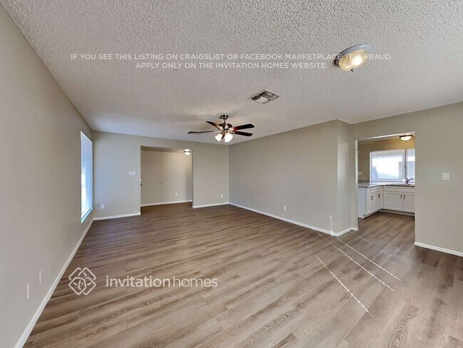 Foto del edificio - 5638 W Comet Ave