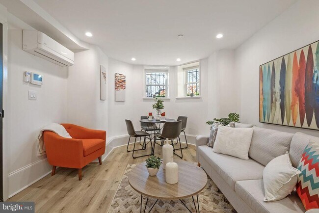 Foto del edificio - 1979 Biltmore St NW