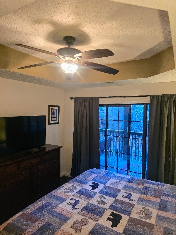 Foto del edificio - 24 Village Trail