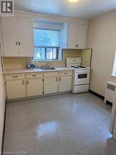 Building Photo - 119 MacNab St S