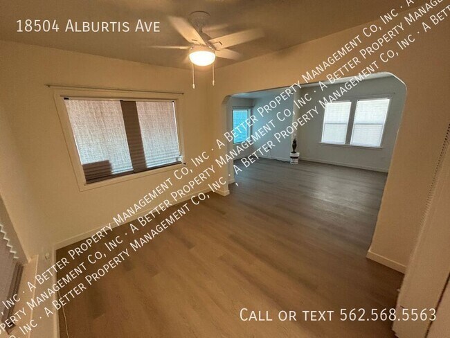 Foto del edificio - 18504 Alburtis Ave