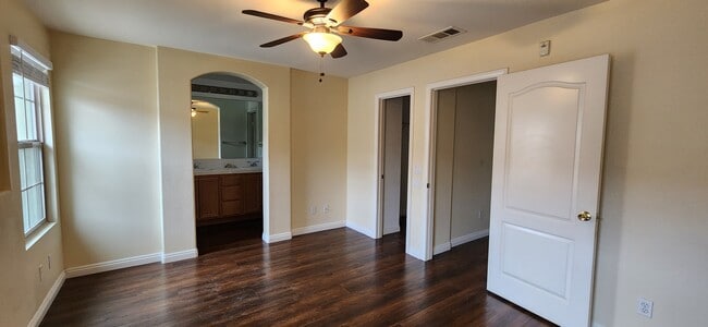 Building Photo - 238 Marquette Ave