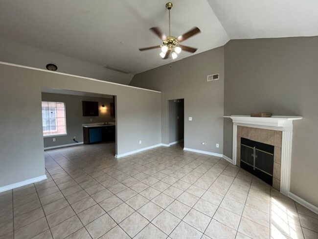 Building Photo - 392 Alex Cove